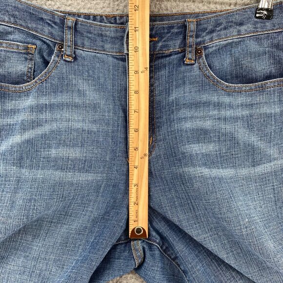 Chicos Jeans Womens 2 US 12 Blue Platinum Straight Leg Distressed Denim Stretch - Picture 8 of 11